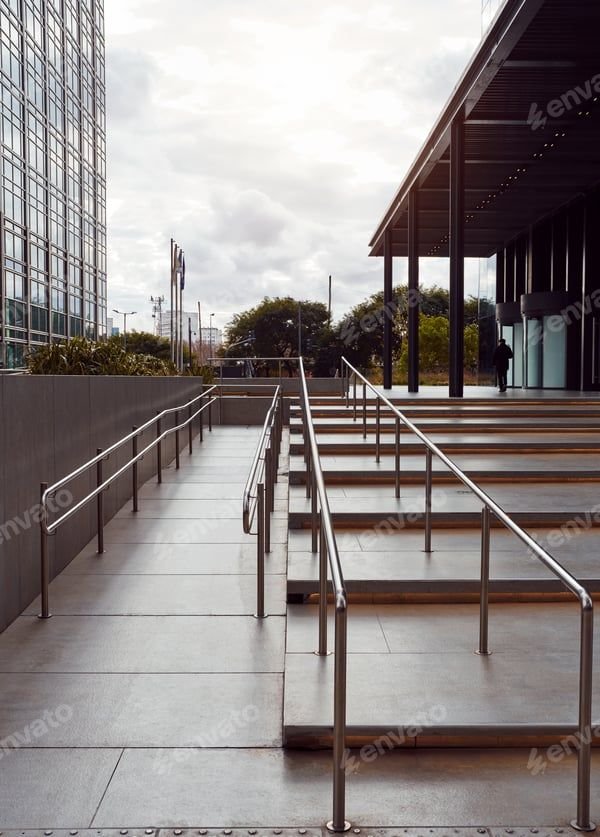 Rampe pmr : facilitez l'accès avec nos solutions adaptées